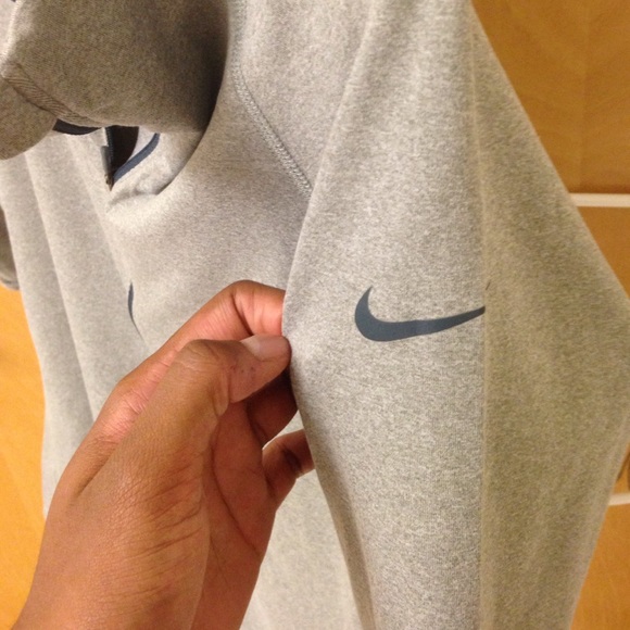 Nike DriFit Pullover - Picture 3 of 3